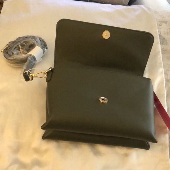 Betsey Johnson Quilted Star Crossbody Or Shoulder Bag Olive Green NWT - Picture 6 of 16